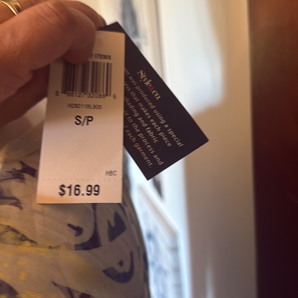 NWT Style&Co size small Women's Multicolor Patterned Top - Picture 5 of 6